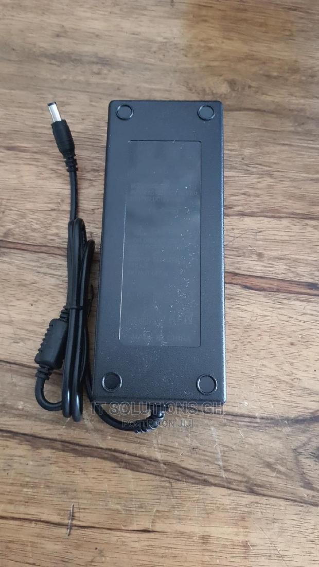 CCTV Power Adapter 8ch 12V10A · Photo 1
