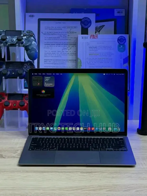 New Laptop Apple MacBook Pro 16GB Apple M1 SSD 512GB · Photo 1