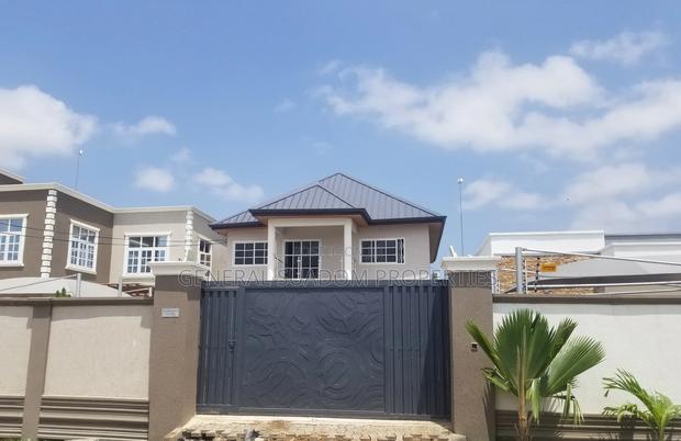 4bdrm Duplex in Suadom Properties, Baatsona Total for rent · Photo 1