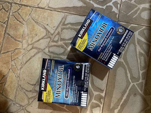 Kirkland Minoxidil Box · Photo 1