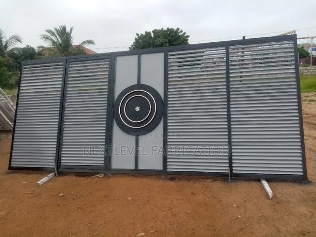 Main Sliding Gate · Photo 3