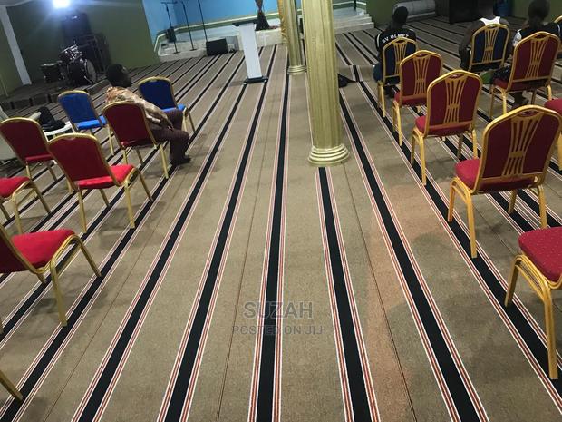 Woolen Carpet · Photo 1