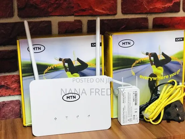 Universal ZLT T30d Cat 4 Router Support Turbonet Sim · Photo 1