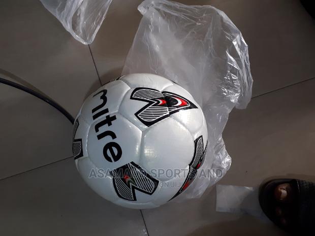 Original Miter Ball at Cool Price · Photo 3