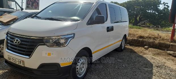 Car for Rent Minibuses for Rental Services in Ghana · Photo 5