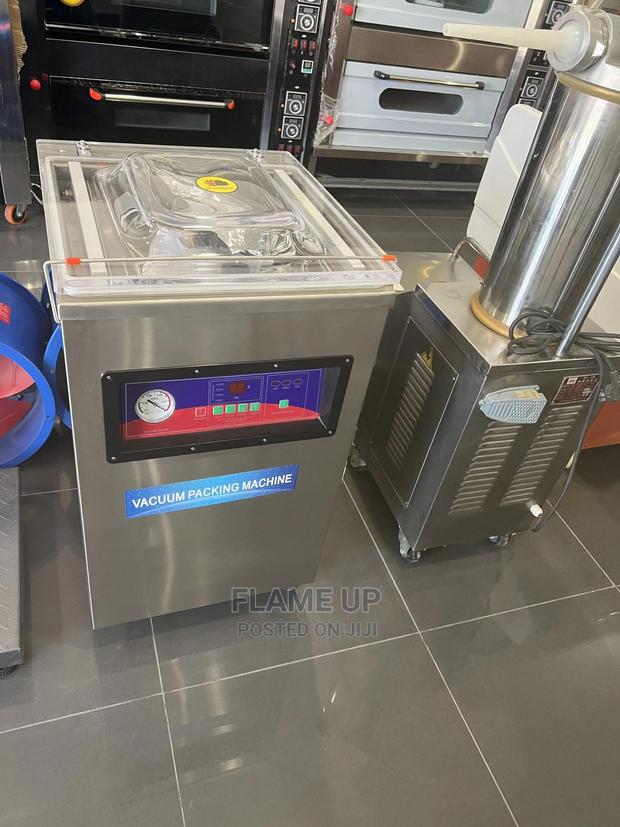 Vacuum Machine · Photo 1