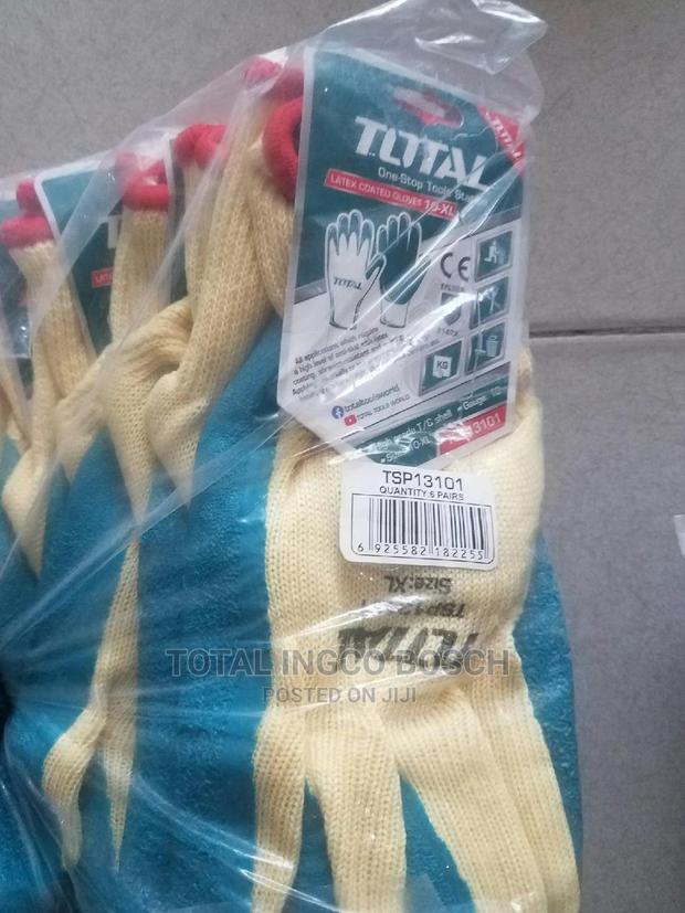 Total Saftey Gloves · Photo 3