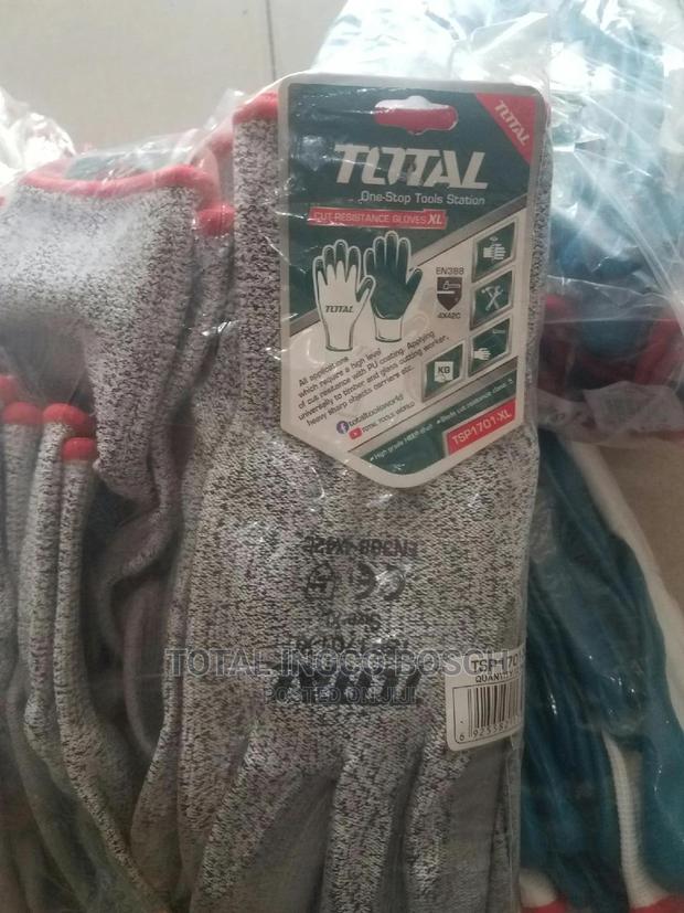 Total Saftey Gloves · Photo 5