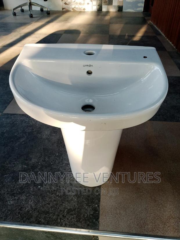 Water Closset · Photo 3