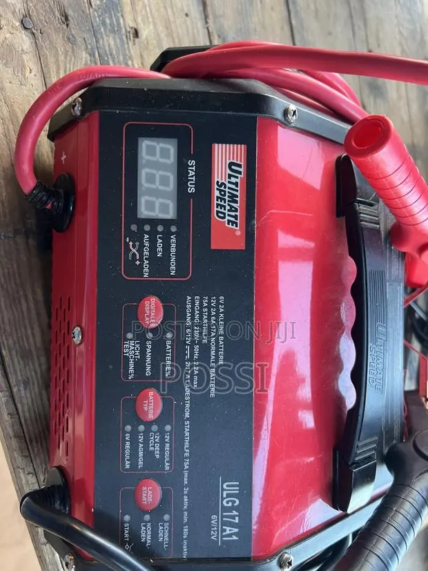 12 Volts Battery Charger · Photo 1