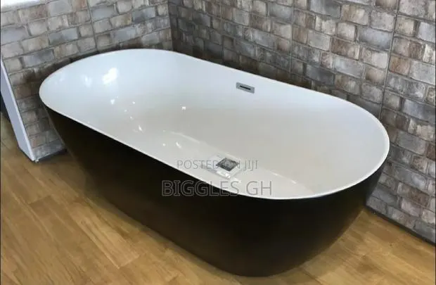 Freestanding Bathtub · Photo 1
