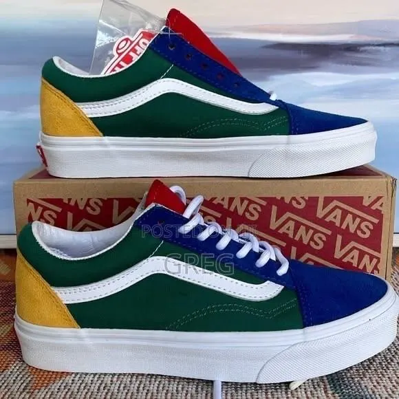 Multicolored Vans · Photo 1