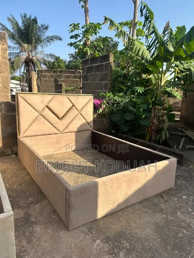 Nice Brownie Double Bed Frame · Photo 1