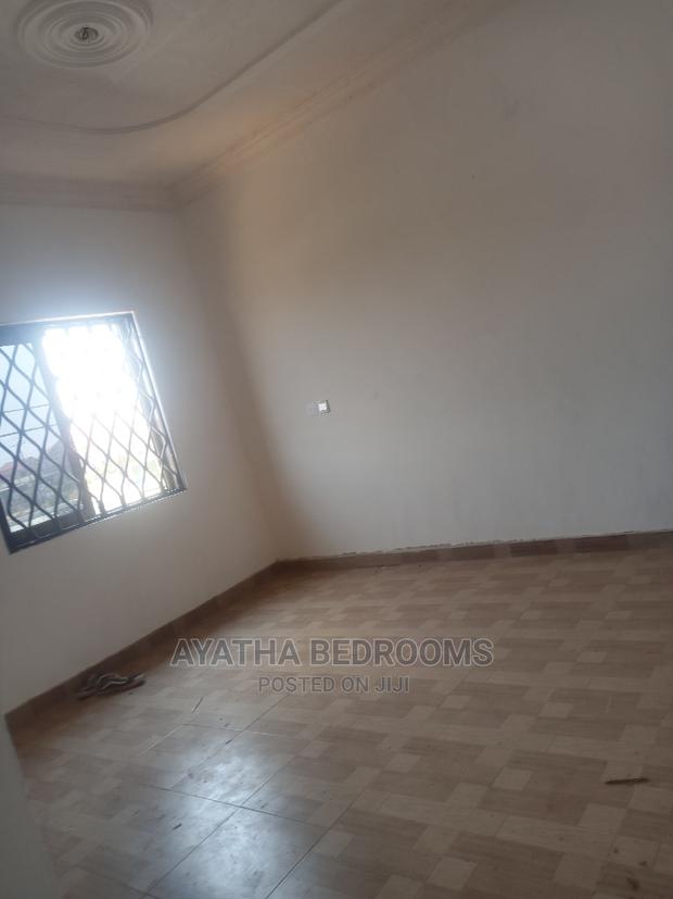 3bdrm Apartment in Ayathar Bedroom, New Town for Rent · Photo 8