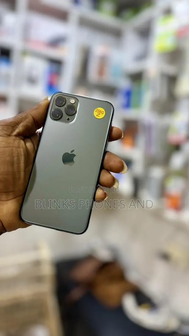Apple iPhone 11 Pro 256 GB · Photo 1