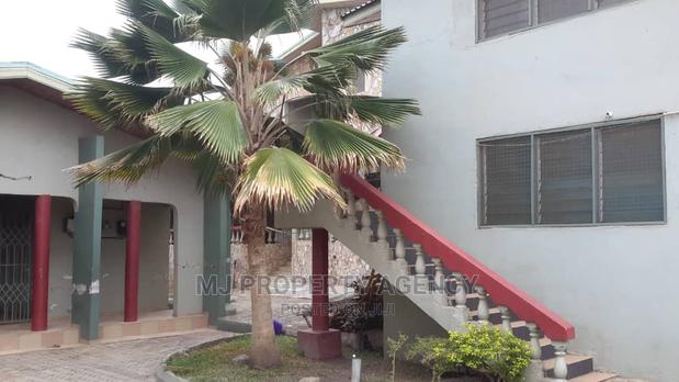 24 Bedroom House Around Gimpa · Photo 3
