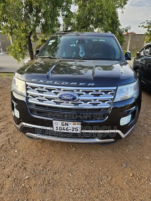 Ford Explorer Limited AWD 2018 Black · Photo 1