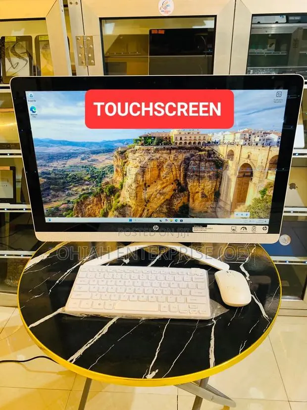 HP 24-G020 All in One Touchscreen Monitor for Sale · Photo 1