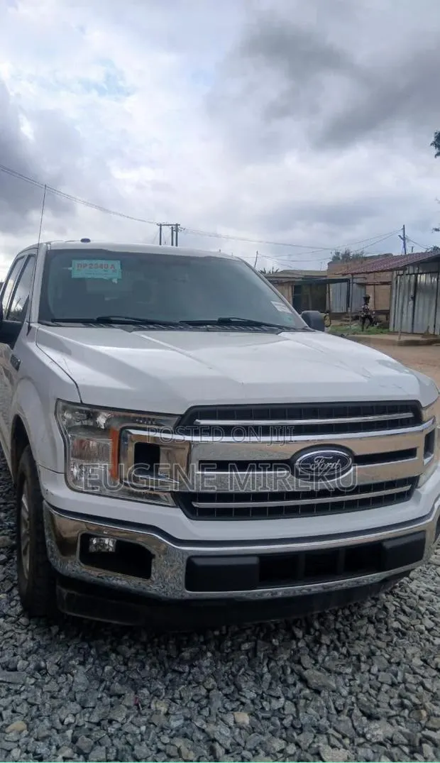 Ford F-150 2018 White · Photo 1