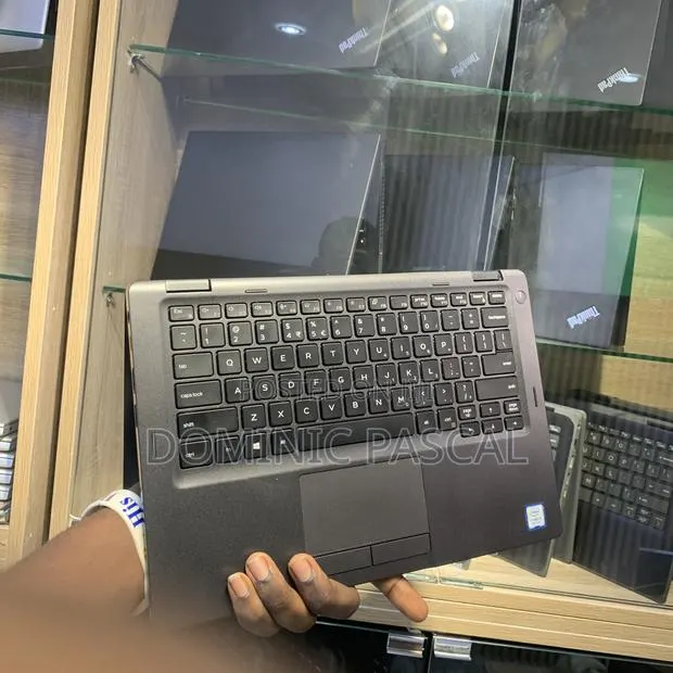 Laptop Dell Latitude 5300 8GB Intel Core i5 SSD 256GB · Photo 1