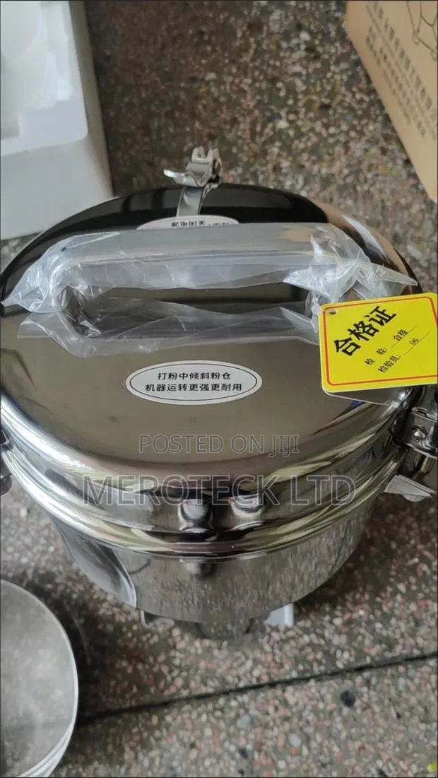 Commercial Stainless Steel Spices and Herbs 2.5kg Grinder · Photo 3