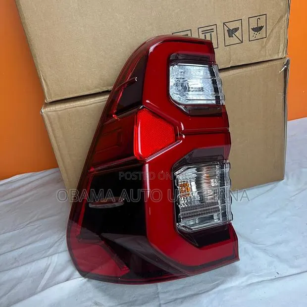 Toyota Hilux 2020 Taillight · Photo 1