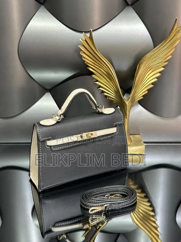 Brand Model Bags · Photo 1