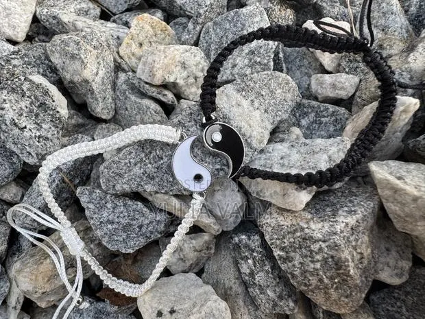 Bracelet and Necklace Set for Friends/Couples · Photo 1