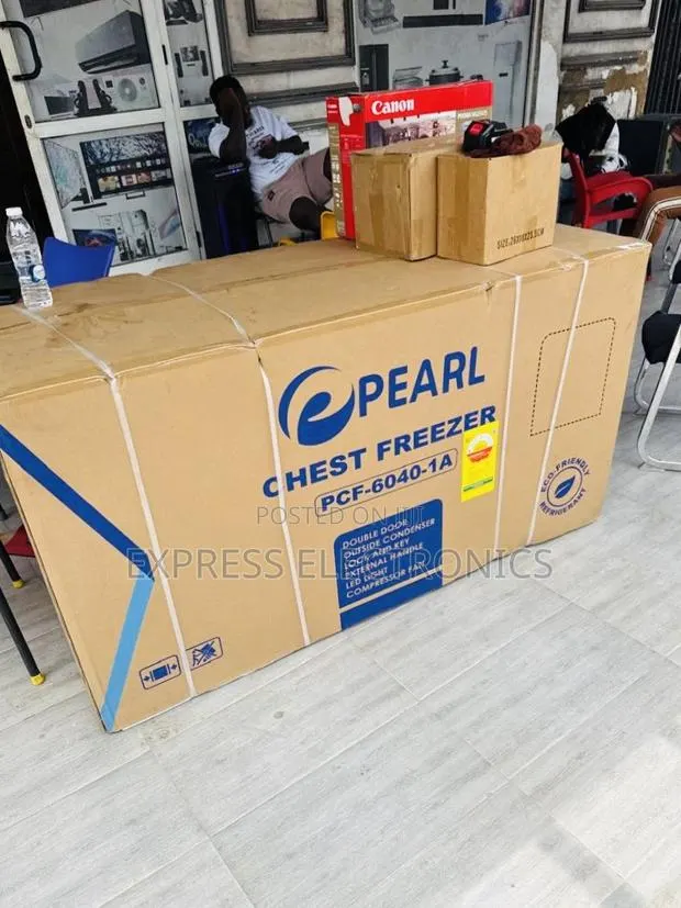 Zealous Sleek Chest Double Door 508L Pearl PCF-6040-1A · Photo 1