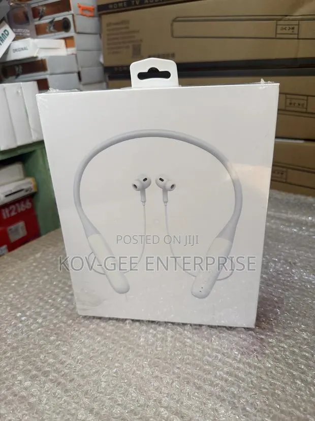 Comfort 02 Bluetooth Neckband · Photo 1