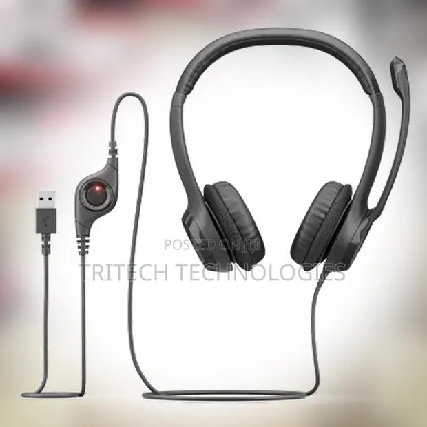Logitech H390 Usb Headset With Noise-Canceling Mic · Photo 1