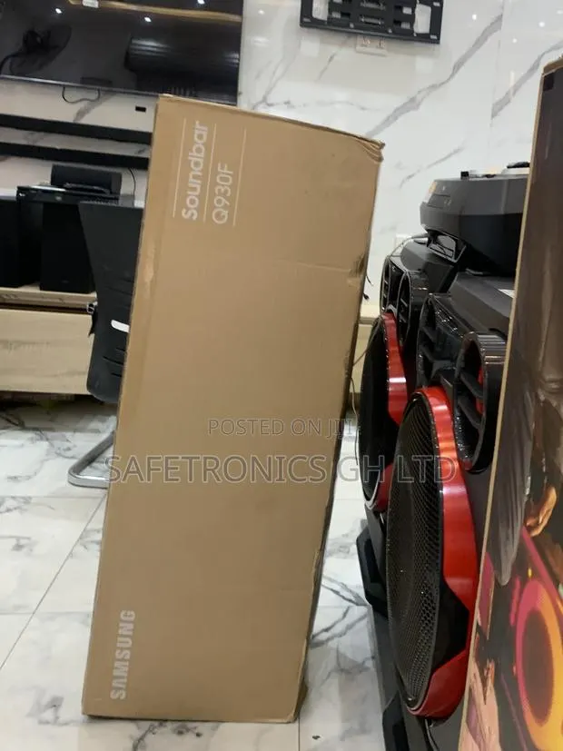 Sealed Black 540 Watts Samsung Bluetooth 9.1.4ch Q930 Soundbar · Photo 1