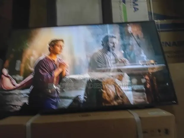 Samsung 43-Inch Digital Smart Tv With Elegant Finish · Photo 1