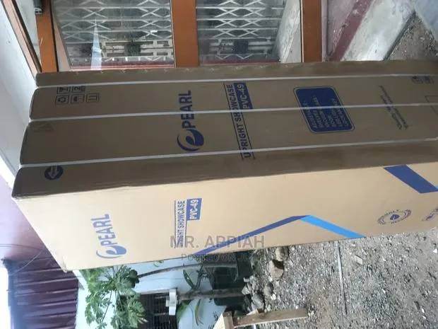 Affordable Pearl PVC46 , 318 Litres Display Fridge · Photo 1