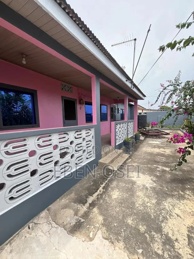 4bdrm Apartment in Dansoman-Karikari for rent · Photo 1