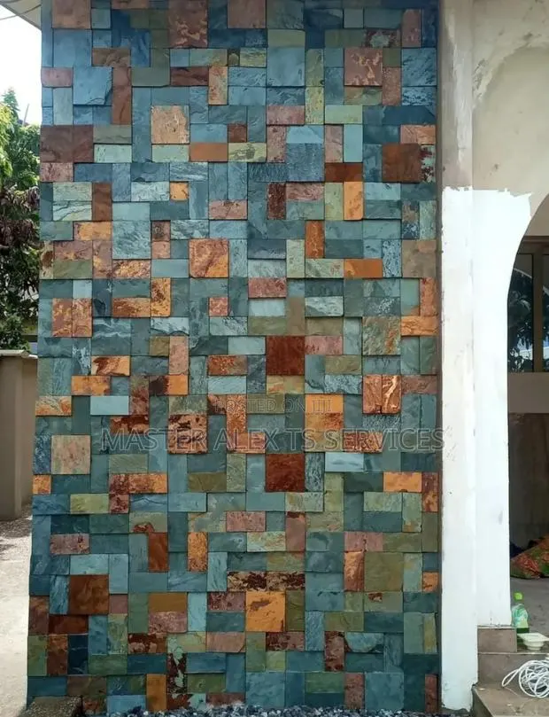 Cutting Stones Layers · Photo 1