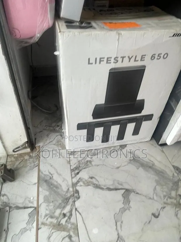 Bose 650 Signature Surround Sound Experience · Photo 1