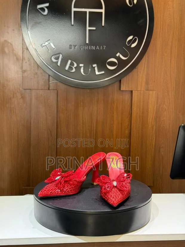 Red Crystal-Embellished Pointed-Toe Mule Heel · Photo 1