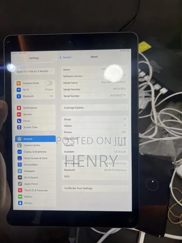 Apple iPad Pro 12.9 (2018) 256 GB Gray · Photo 1
