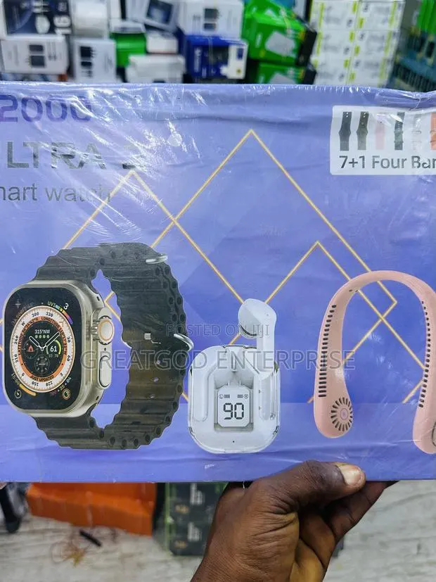 D2000 Ultra 3 Smart Watch Combo Set · Photo 1