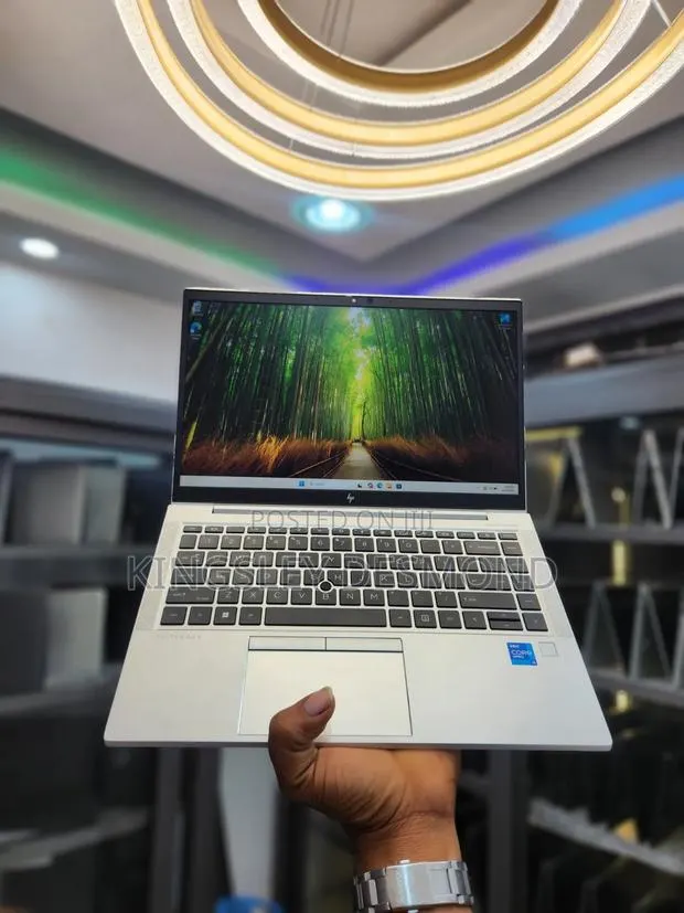 Laptop HP EliteBook 840 G8 16GB Intel Core i5 SSD 256GB · Photo 1