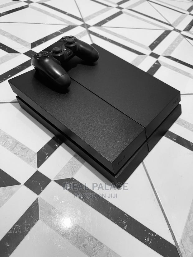 Ps4 Fat With 5 Games · Photo 1
