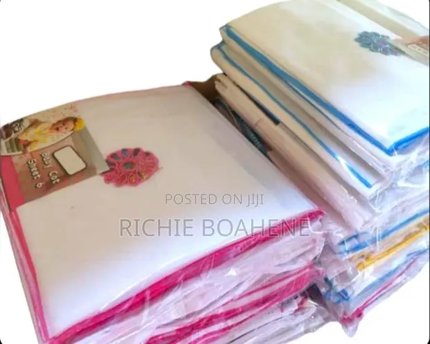 White Cot Sheet 6 Pieces · Photo 1