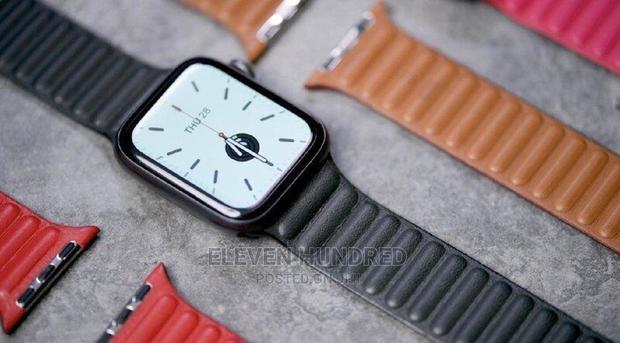 Strap for Apple Watch Series 8 7 SE 6 5 4 38-45mm · Photo 2