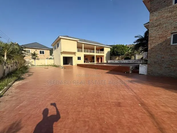 5bdrm House in Sefdard Properties, Pokuase for sale · Photo 1