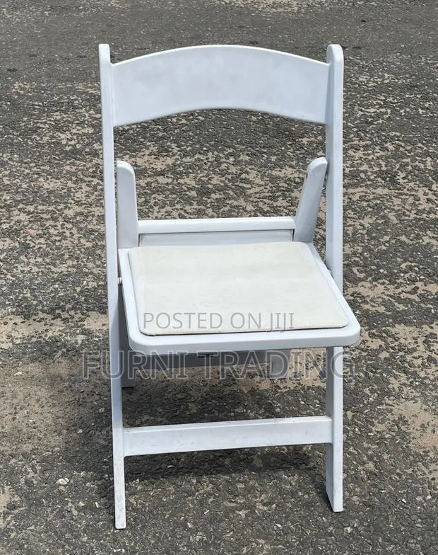 Event Folding Chair · Photo 1
