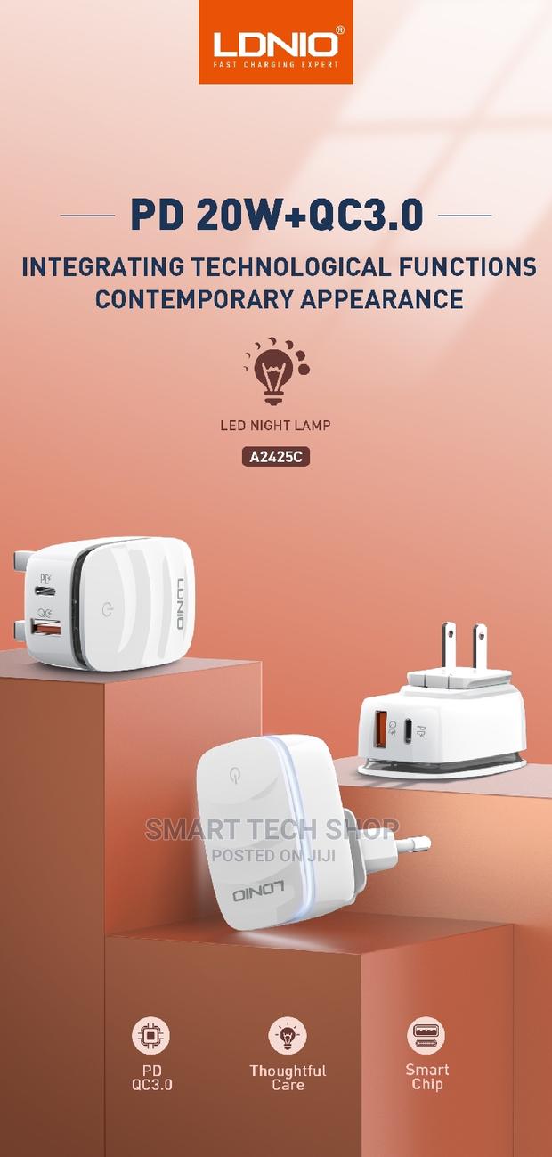 LDNIO Wall Charger LED Lamp 20W PD USB Fast Charge iPhone 13 · Photo 7