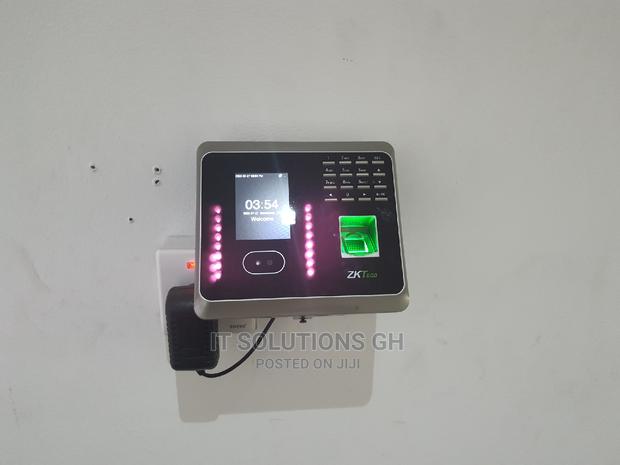ZKT Uf100 Time Attendance · Photo 1