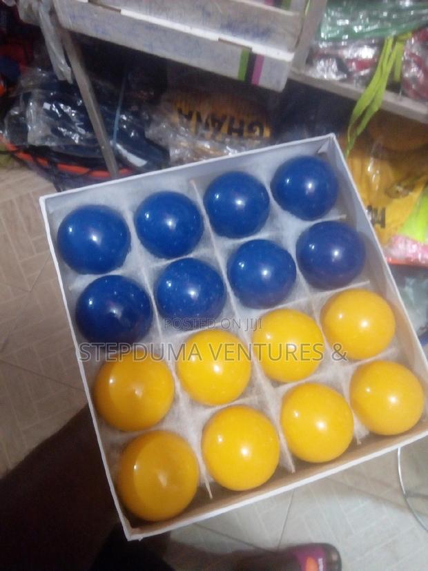 2 Colors of Snooker Balls Set · Photo 1