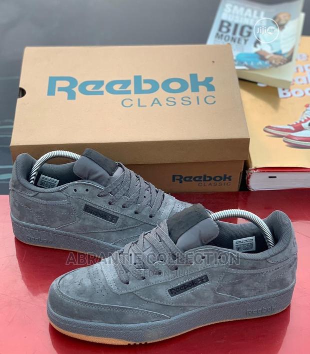 Reebok Classic Suede Grey · Photo 1
